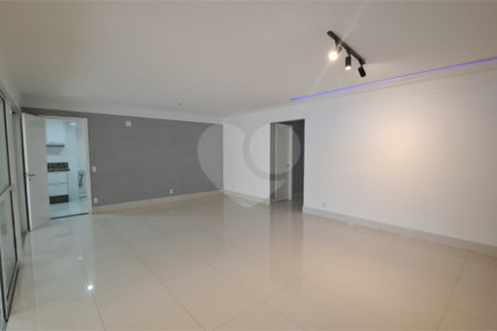Apartamento à venda com 3 suítes em Santana, São Paulo, SP