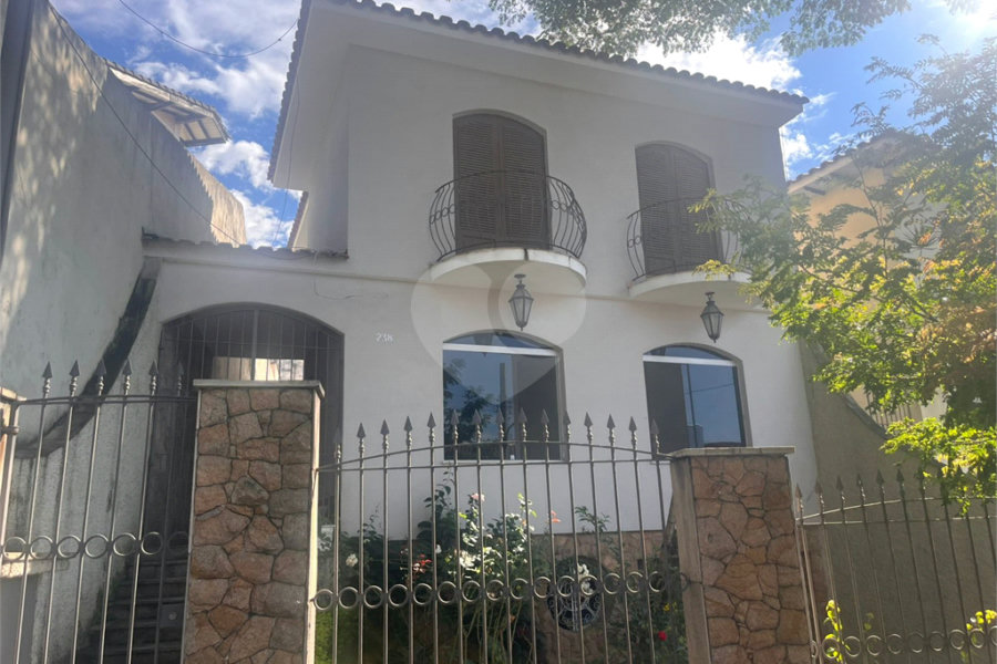 Sobrado à venda ou para alugar com 3 quartos, sendo 1 suíte, em Tremembé, São Paulo, SP