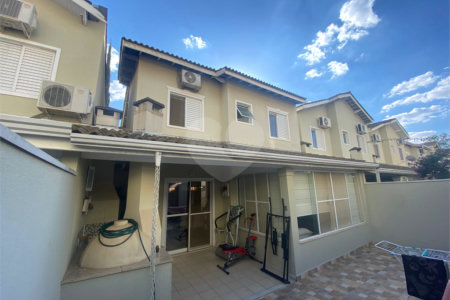 Casa de Vila à venda com 3 suítes em Parque Campolim, Sorocaba, SP