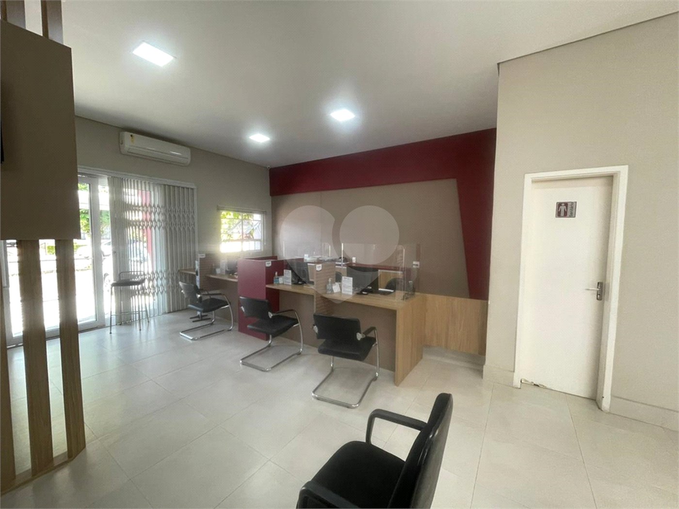 Salão Comercial à venda ou para alugar em Vila Vitória, Mogi das Cruzes, SP
