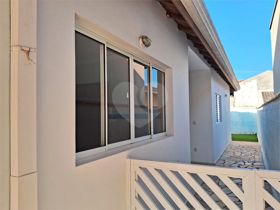 Casa para alugar com 3 quartos, sendo 1 suíte,  em João XXIII, Vinhedo, SP