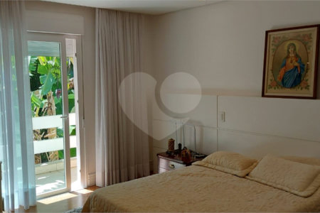 Casa à venda com 4 suítes em Alphaville, Santana de Parnaíba, SP
