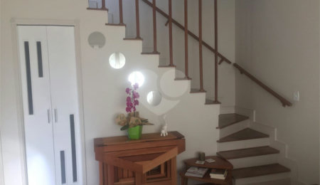Casa à venda com 2 quartos, sendo 1 suíte,  no condomínio Residencial Vila da Serra, São Paulo - SP