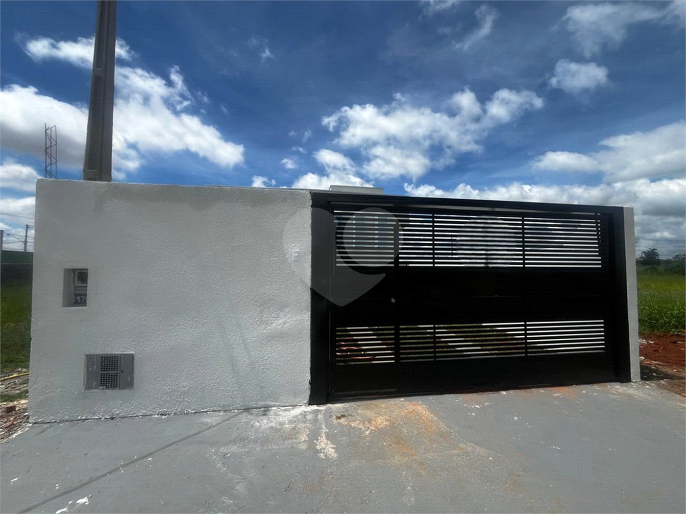 Casa à venda com 2 quartos em Parque Itapê, Itapetininga, SP