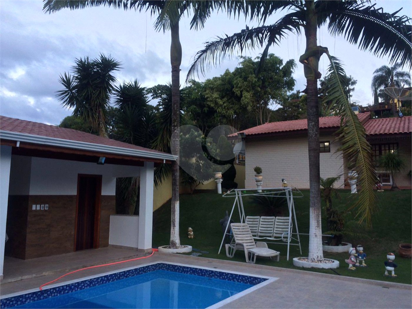 Casa Térrea à venda com 3 quartos, sendo 1 suíte,  em Alpes D'ouro, Bom Jesus dos Perdões, SP