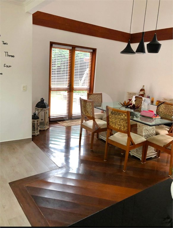 Casa à venda com 3 suítes no condomínio Vila Austríaca, Campos do Jordão - SP