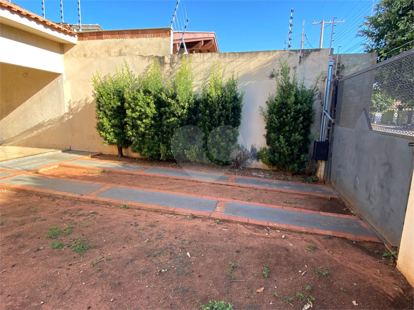Casa à venda com 3 quartos, sendo 2 suítes, no Centro, Três Lagoas, MS