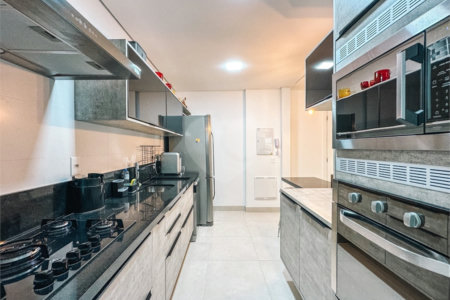 Apartamento à venda com 2 quartos, sendo 1 suíte, em Riviera, Bertioga, SP