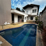 Casa à venda com 4 quartos, sendo 3 suítes,  em Vila Oliveira, Mogi das Cruzes, SP