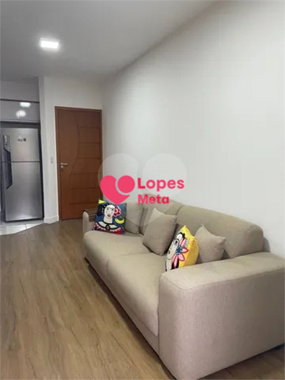 Apartamento à venda com 2 quartos em Vila São Benedito, São José dos Campos, SP
