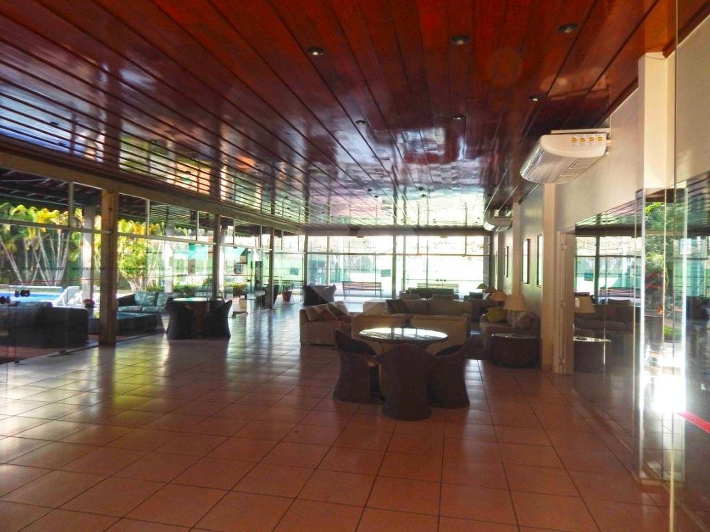Apartamento à venda com 4 suítes em Jardim Marajoara, São Paulo, SP