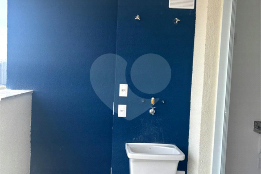 Apartamento à venda com 3 quartos, sendo 1 suíte,  em Barueri, Barueri, SP