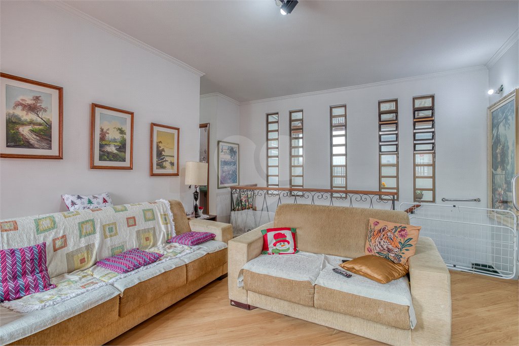Casa de Vila à venda com 4 quartos, sendo 2 suítes, em Granja Julieta, São Paulo, SP