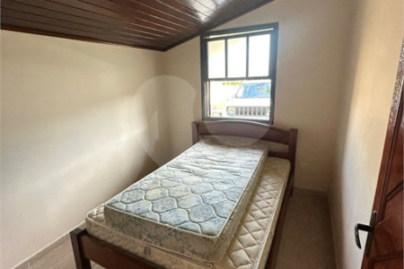 Casa à venda com 3 quartos, sendo 1 suíte,  no condomínio Morada da Praia, Bertioga - SP