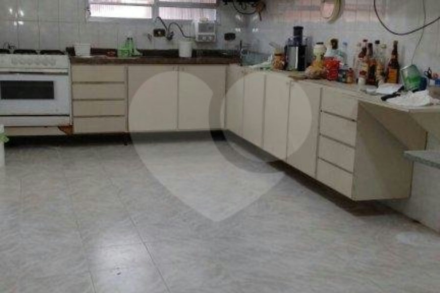 Casa à venda com 3 quartos, sendo 1 suíte, em Santana, São Paulo, SP