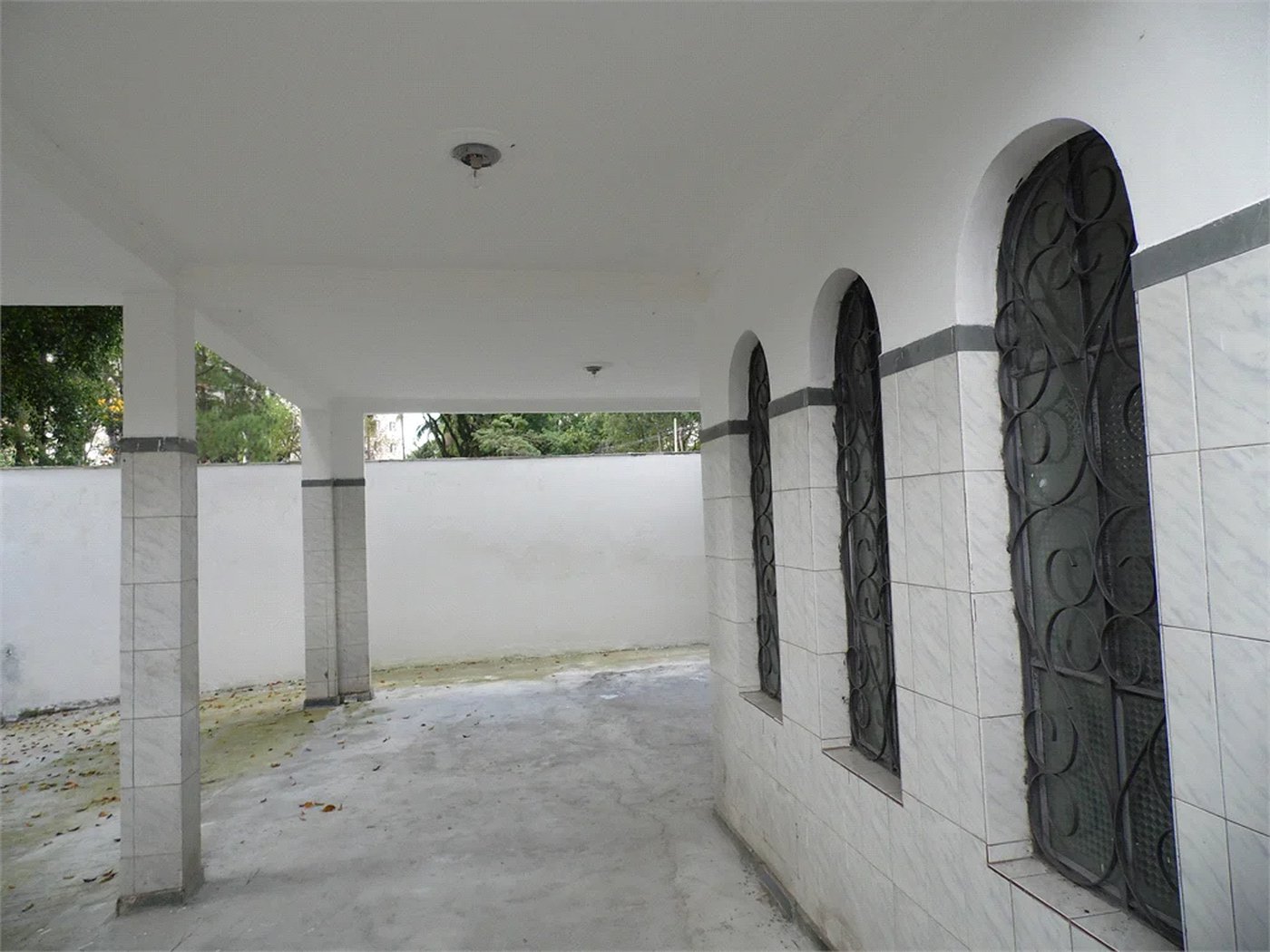 Casa à venda com 5 quartos, sendo 3 suítes, em Vila São Francisco, São Paulo, SP