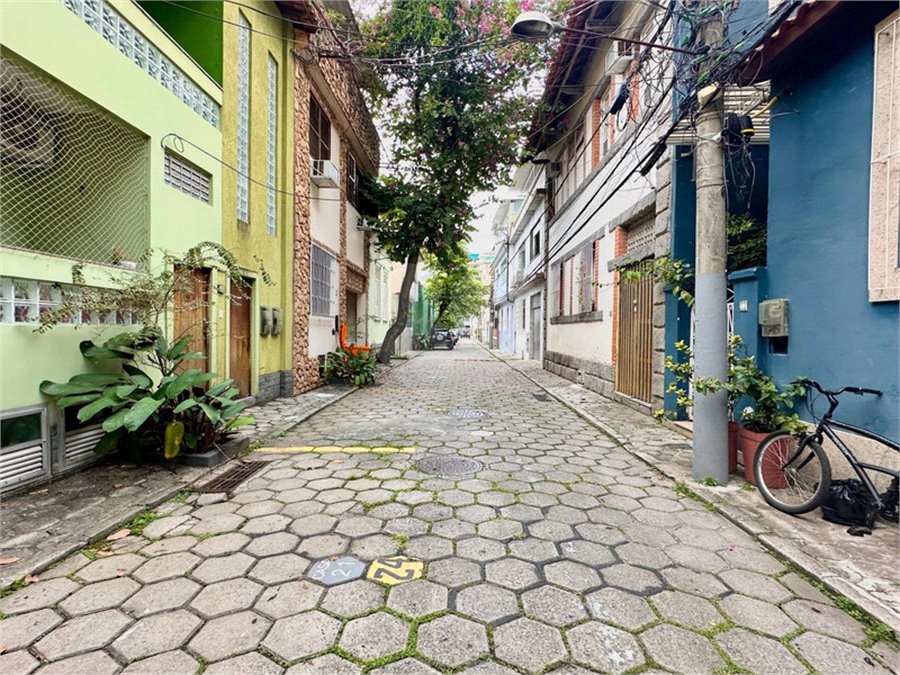 Casa de Vila à venda com 4 quartos, sendo 2 suítes,  em Botafogo, Rio de Janeiro, RJ