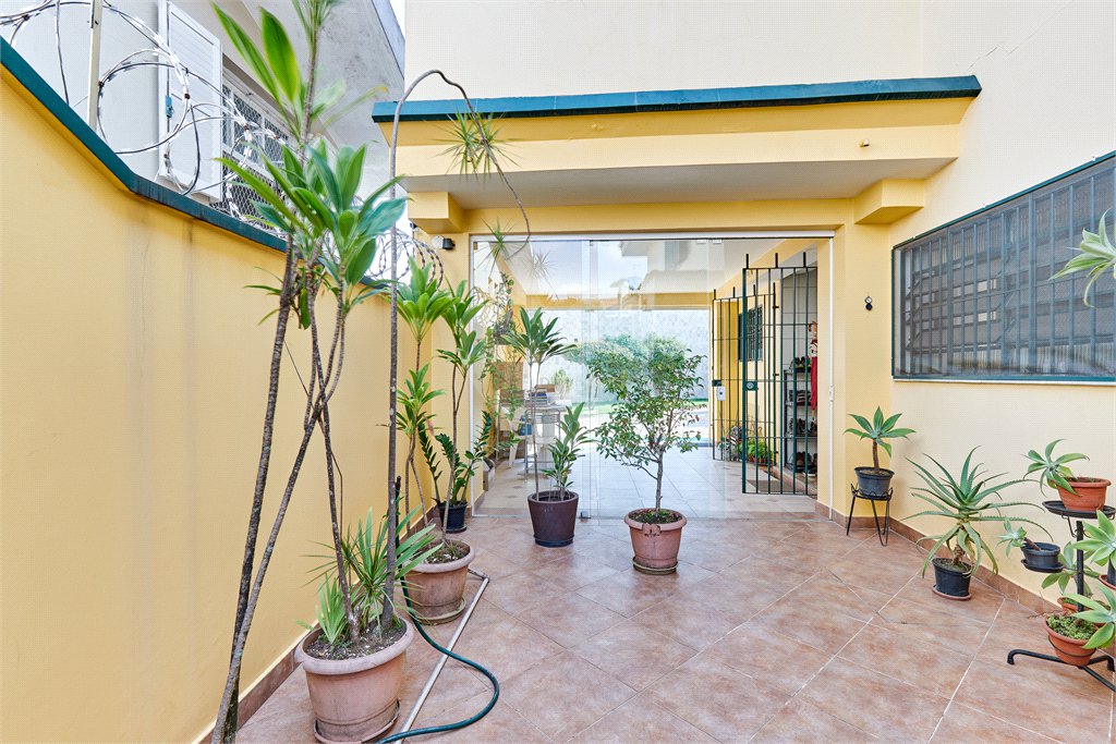 Sobrado à venda com 3 quartos, sendo 1 suíte, em Jardim Prudência, São Paulo, SP
