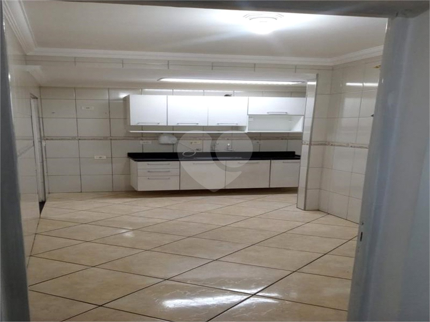 Casa à venda com 4 quartos, sendo 2 suítes,  no condomínio Villagio Colinas do Sol, Sorocaba - SP