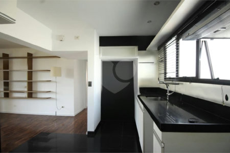 Cobertura à venda com 3 quartos, sendo 1 suíte, em Vila Suzana, São Paulo, SP