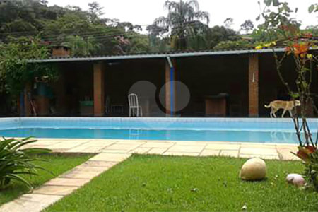 Chácara à venda com 8 quartos em Loteamento Chácara Val Paraiso, Atibaia, SP