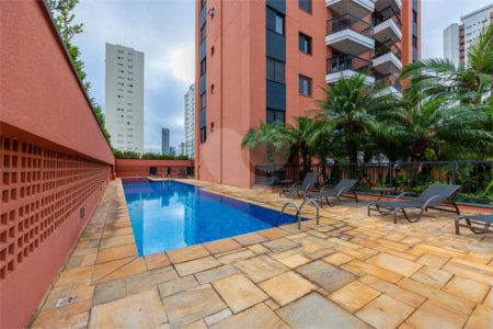 Apartamento à venda com 3 quartos, sendo 1 suíte, em Chácara Santo Antônio, São Paulo, SP