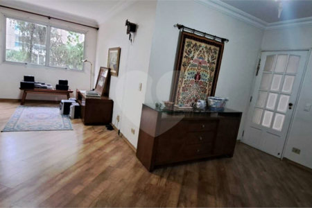 Apartamento à venda com 3 quartos, sendo 1 suíte, em MOEMA, São Paulo, SP