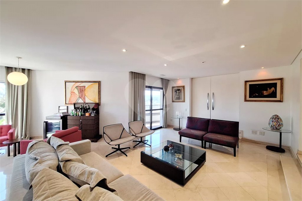Apartamento à venda com 3 suítes em Santana, São Paulo, SP