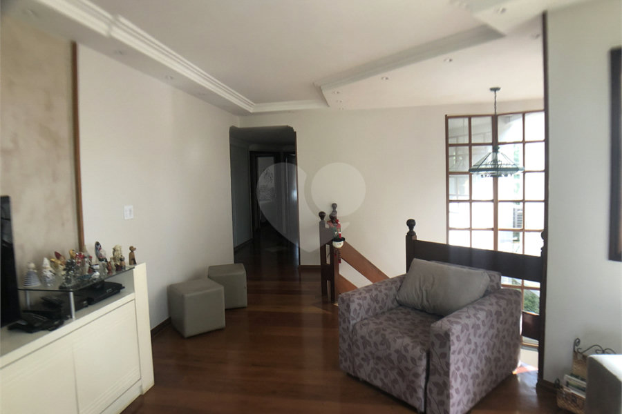 Casa à venda com 4 suítes no condomínio Residencial Floresta, São Paulo - SP