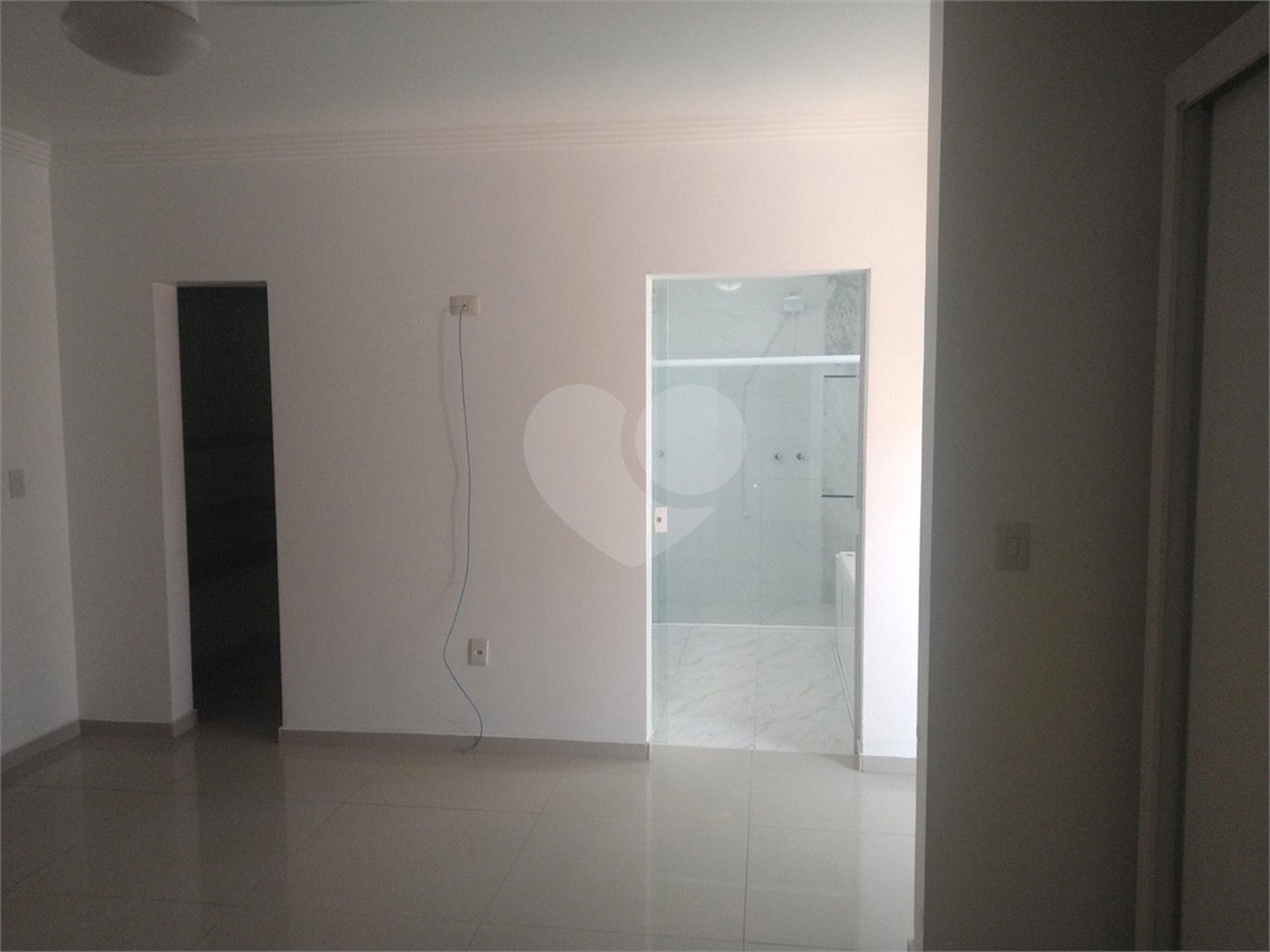 Casa à venda com 4 quartos, sendo 3 suítes, no condomínio Ibiti Royal Park, Sorocaba - SP