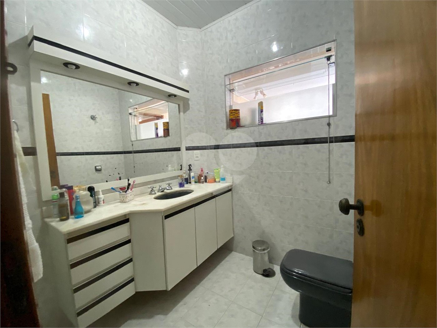 Sobrado à venda com 3 quartos, sendo 1 suíte,  em Vila Ipojuca, São Paulo, SP