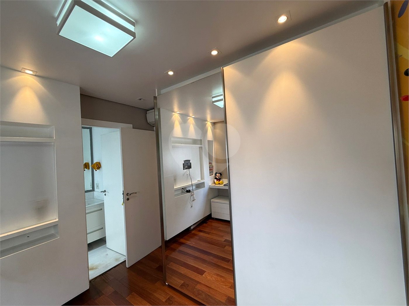 Apartamento à venda ou para alugar com 3 suítes em Perdizes, São Paulo, SP