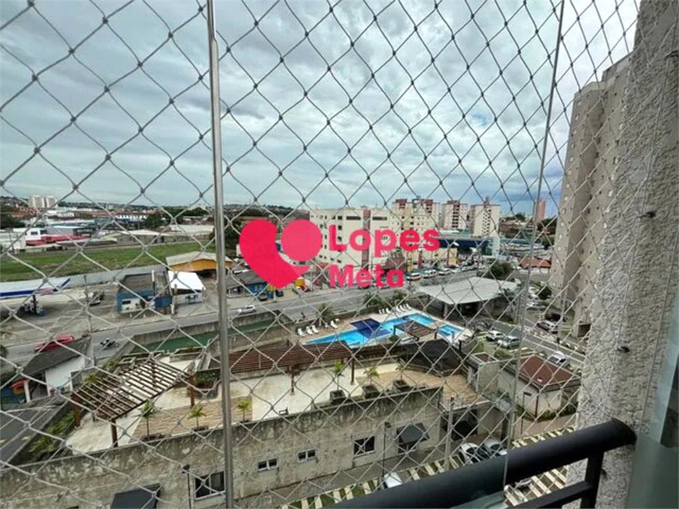 Apartamento à venda com 2 quartos, sendo 1 suíte, em Areão, Taubaté, SP
