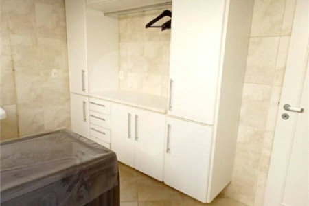Casa à venda com 3 suítes no condomínio Residencial Parque Arco-íris, Atibaia - SP