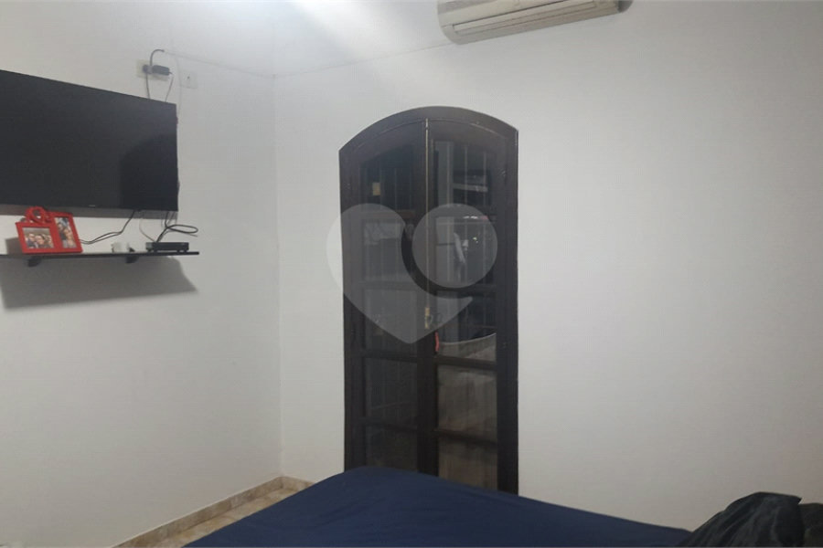 Sobrado à venda com 3 quartos, sendo 1 suíte, em Tremembé, São Paulo, SP