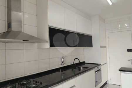 Apartamento na Vila Leopoldina de 3 dormitórios, 1 suíte, 2 vagas e lazer completo!