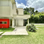 Casa à venda com 4 suítes no condomínio Recanto Impla, Carapicuíba - SP