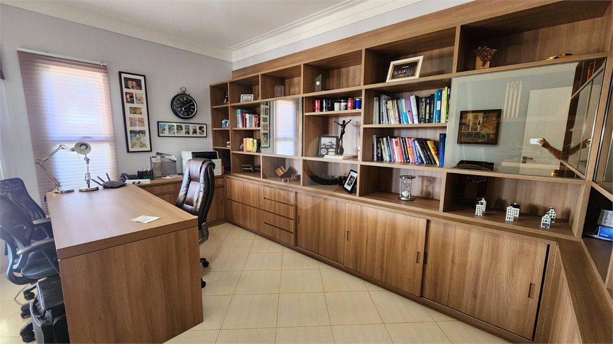 Casa à venda ou para alugar com 5 suítes no condomínio Residencial Jardim Primavera, Louveira - SP