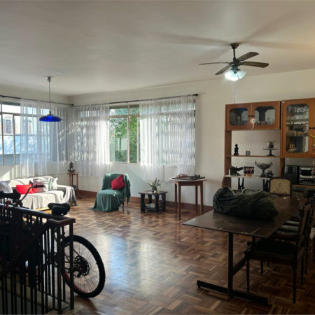 Casa à venda com 5 quartos, sendo 2 suítes, em Alto da Boa Vista, São Paulo, SP