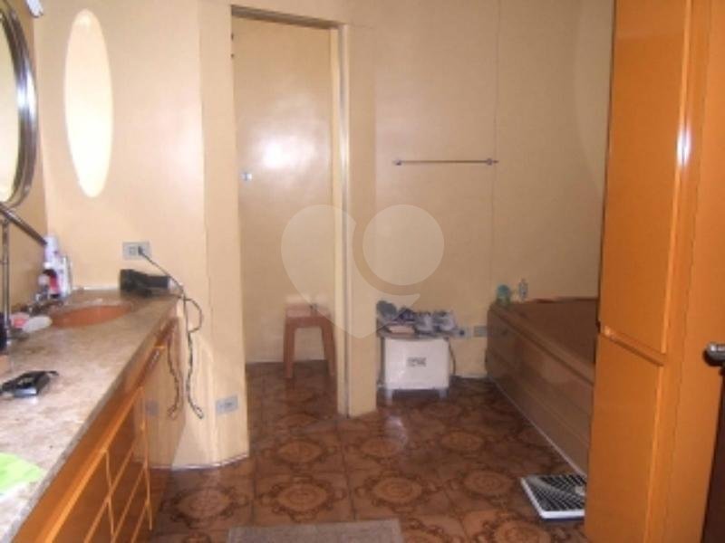Casa de Vila à venda com 4 quartos, sendo 2 suítes, em Granja Julieta, São Paulo, SP