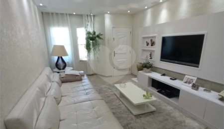 Sobrado à venda com 3 quartos, sendo 1 suíte,  em Vila Maria Alta, São Paulo, SP
