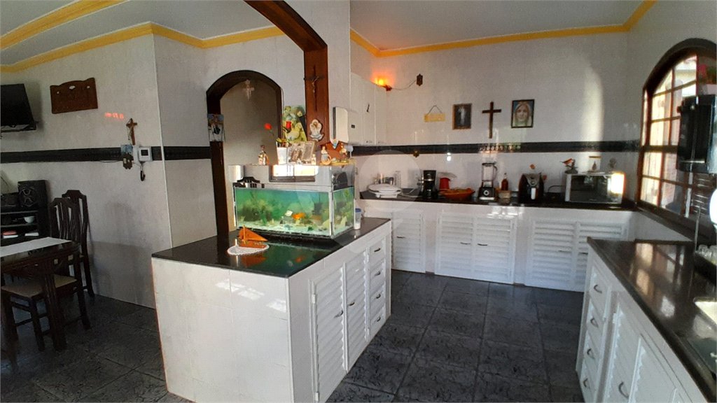 Casa à venda com 4 quartos, sendo 1 suíte, em Bangu, Rio de Janeiro, RJ