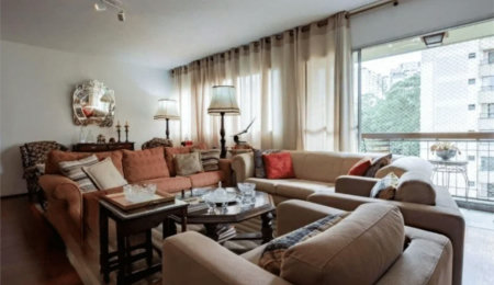 Apartamento à venda com 3 quartos, sendo 1 suíte,  em Vila Andrade, São Paulo, SP