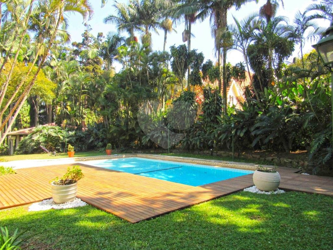 Casa à venda com 4 suítes no condomínio Chácara Flora, São Paulo - SP