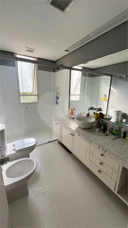 Apartamento à venda com 3 suítes em Vila Suzana, São Paulo, SP