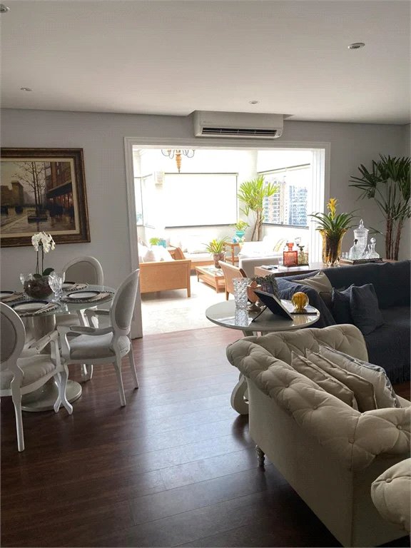 Apartamento à venda com 3 quartos, sendo 1 suíte, em Vila Suzana, São Paulo, SP