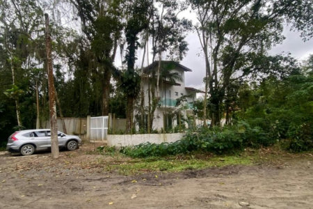 Sobrado com 3 dormitórios à venda, 269 m² por R$ 1.280.000,00 - Sertão do Camburi - São Sebastião/SP