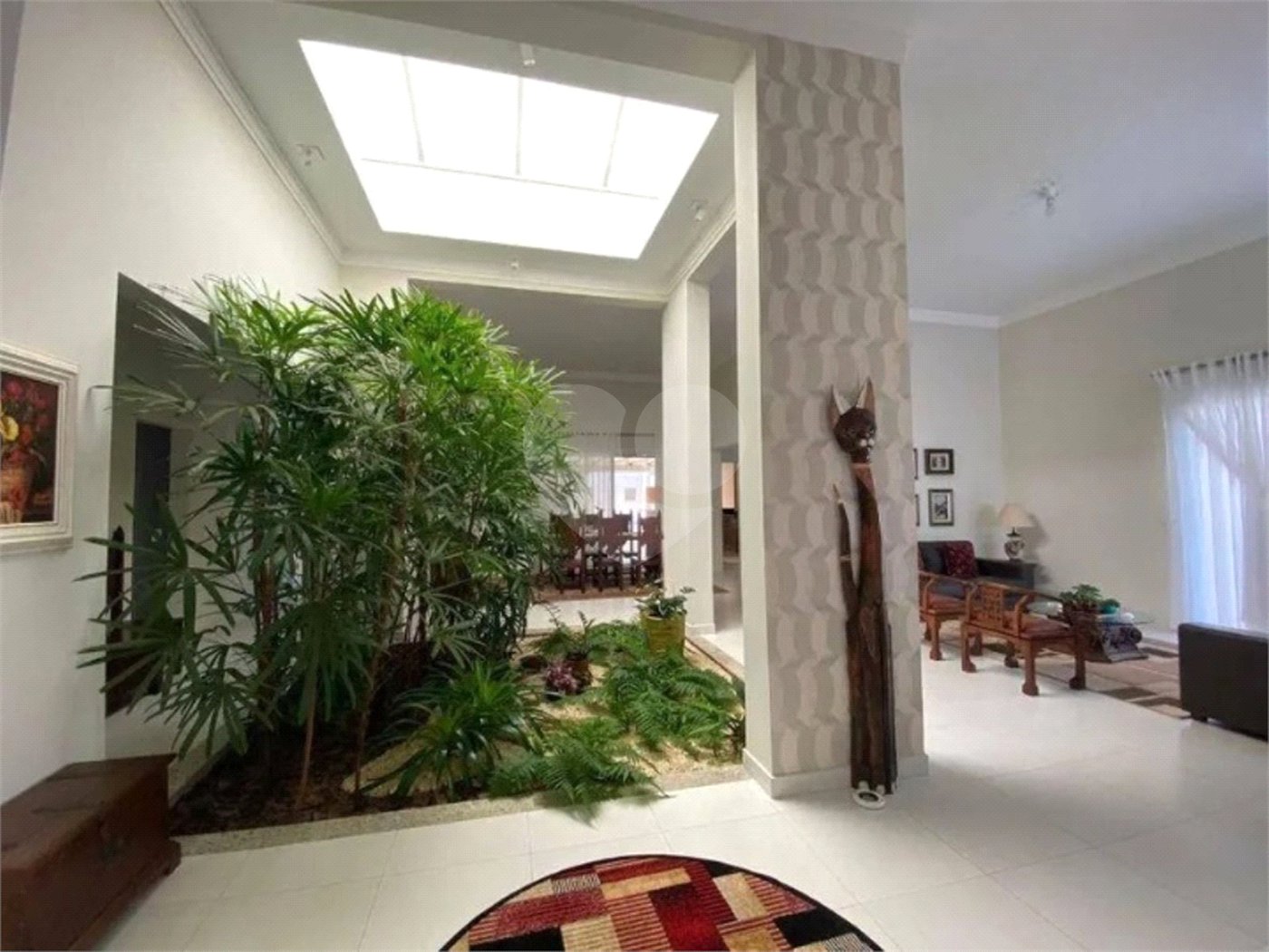 Casa à venda com 4 suítes no condomínio Ipê Velho, Vinhedo - SP