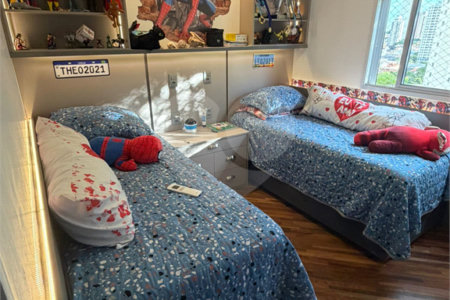 Apartamento à venda com 3 quartos, sendo 1 suíte,  em Vila Regente Feijó, São Paulo, SP