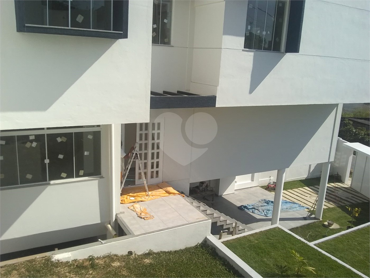 Casa à venda com 4 quartos, sendo 2 suítes, no condomínio Residencial Green Ville, Rio de Janeiro - RJ